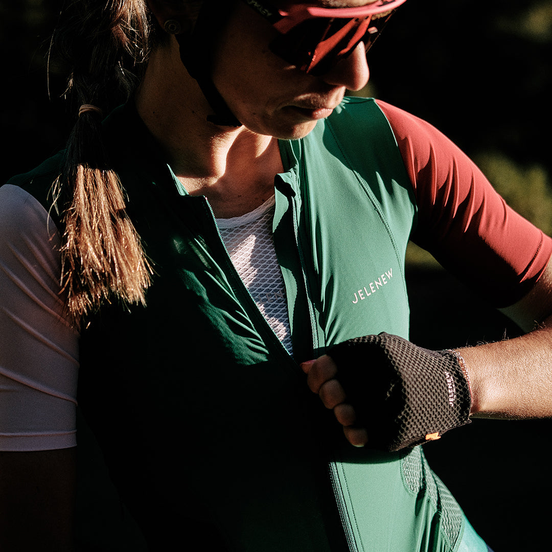 Jelenew, Luxury High Performance Female Sports Brand with a Cycling Fo