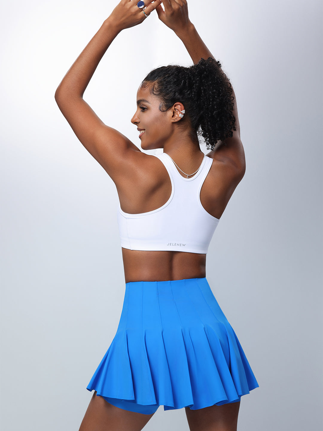 Coremotion Look 27: CoreMotion Bra + Current Skort – Jelenew