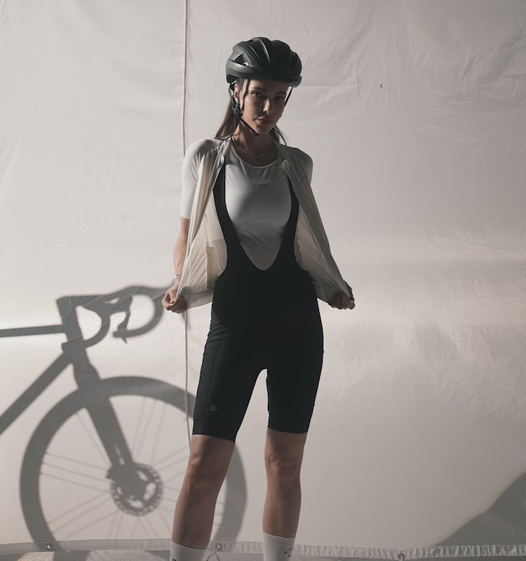 Jelenew 1+1 model outer padded cycling pants will bring women a cycling  revolution - PR Newswire APAC
