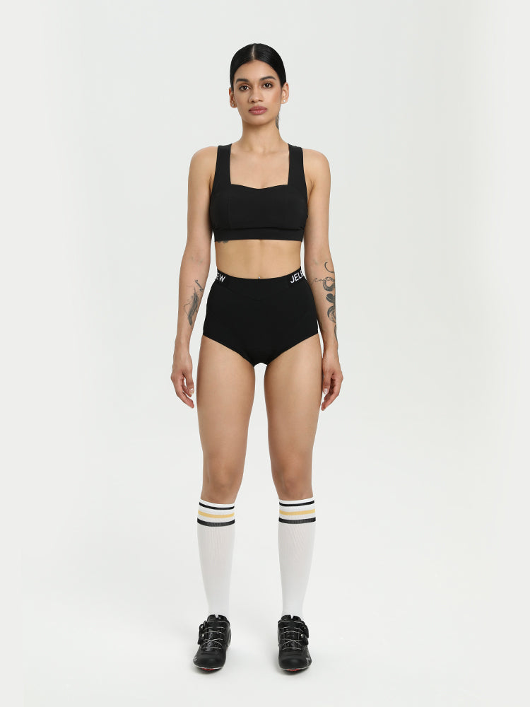 black sports bra